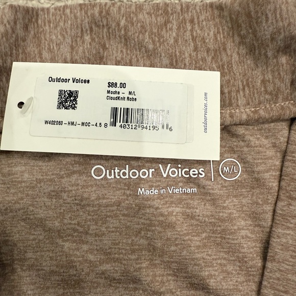 NWT Outdoor Voices Cloudknit Robe, Mocha, Medium/Large - Picture 4 of 5